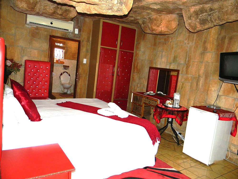 African Cave Lodge Hammanskraal Luaran gambar