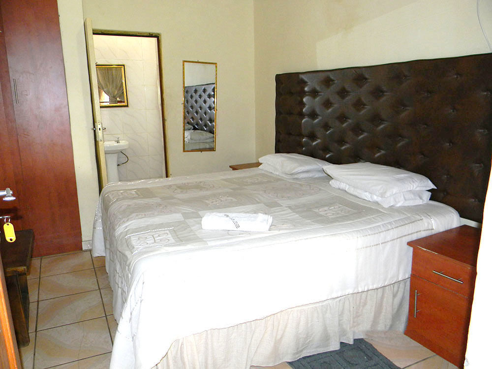 African Cave Lodge Hammanskraal Luaran gambar