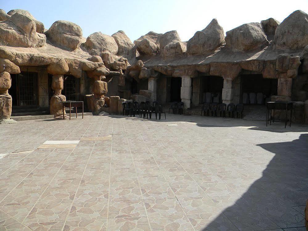 African Cave Lodge Hammanskraal Luaran gambar